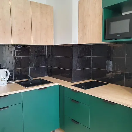 Tumski 24h Self Check-in 3* بوزنان